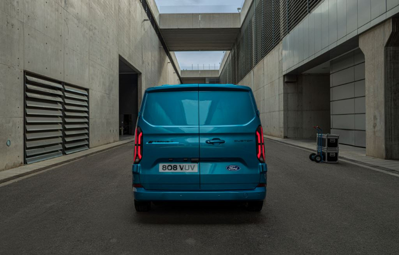 Ford E-Transit Custom Tanıtıldı