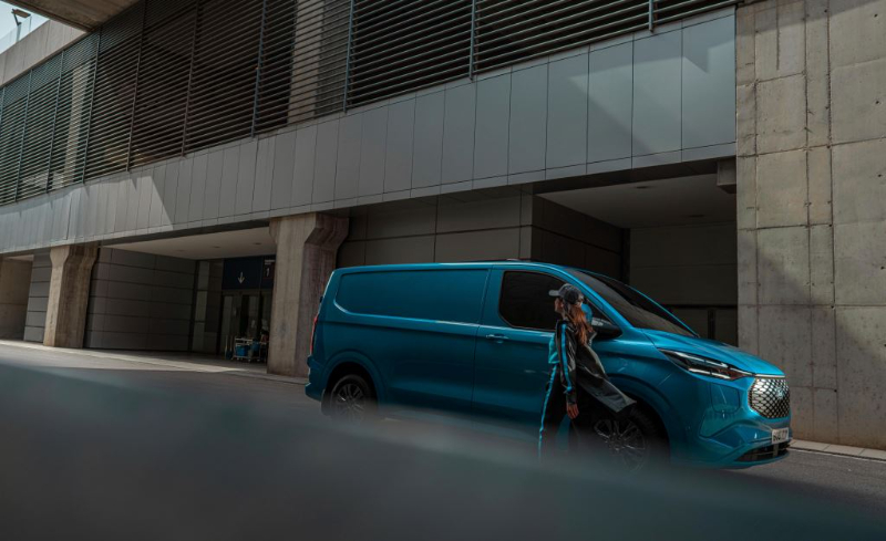 Ford E-Transit Custom Tanıtıldı