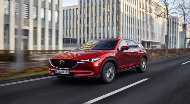 Mazda CX-5'e Yandan Çarpışma Testinde Tam Not