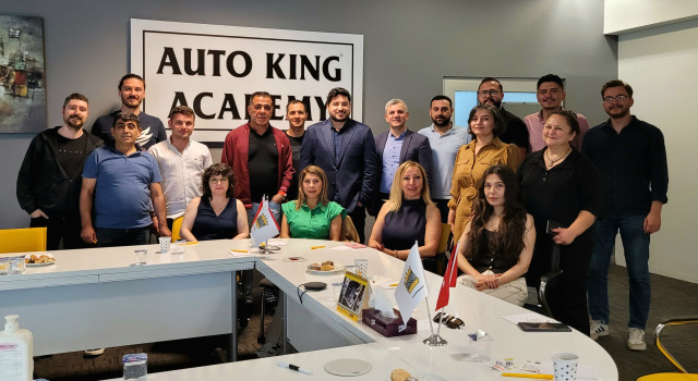 Auto King, Akademi Eğitimleri İle Hizmet Kalitesini Üst Seviyeye Çıkarıyor