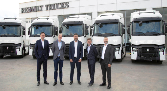 MRLlog, 50 Adet Renault Trucks Çekici İle Tek Markalı Filoya Geçişini Sürdürüyor