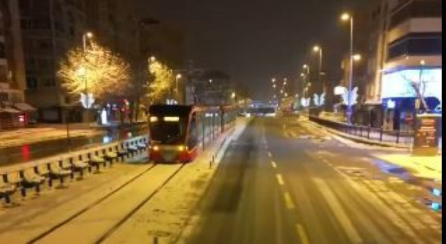 Tramvayların Gece Neden Sefer Yaptığı Ortaya Çıktı