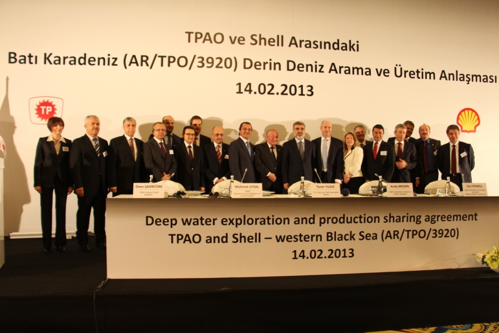 TPAO ve SHELLden Karadenizde Petrol Arama Anlaşması