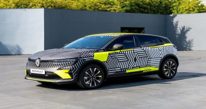 MEGANE eVision’dan Tamamen Yeni MEGANE E-Tech Electric’e