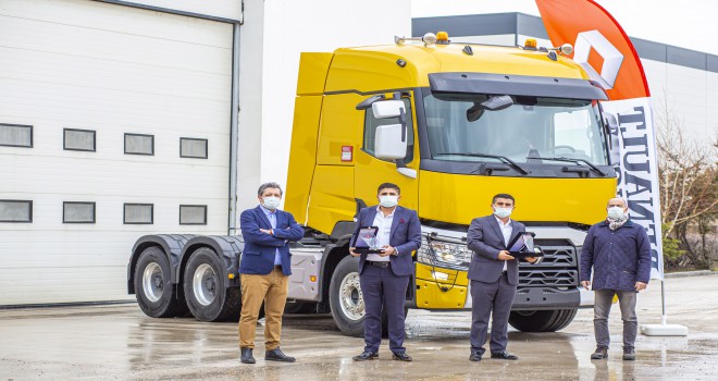 Işıklar, Ağır Yüklerin Altından Renault Trucks C Serisi İle Kalkıyor