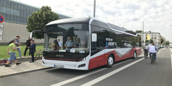 otokarin-elektrikli-otobusu-munihte-1632306854