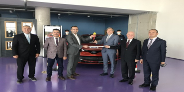 toyota-otomotiv-sanayi-turkiye-mesleki-teknik-egitime-destek-olmaya-devam-ediyor-1633086527
