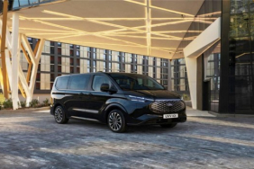 e-tourneo-custom-ustun-performansi-ve-ileri-teknolojileri-ile-ticareti-sekillendiriyor-1669121213