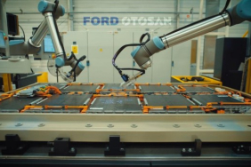 ford-otosan-ve-ebrd-elektrikli-bir-gelecek-icin-guclerini-birlestirmeye-devam-ediyor-1672302110