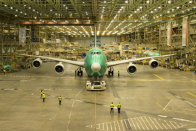 son-747-ucagi-boeing-everett-fabrikasindan-ayriliyor-1670481455