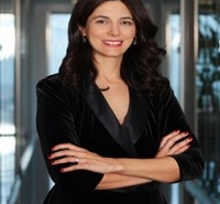 ozlem-asutay-1673945559