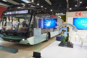 karsan-barselonada-duzenlenen-uitp-kuresel-toplu-tasima-zirvesine-cikarma-yapti-1686043104