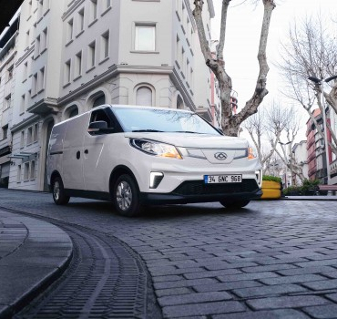 dizel-rakiplerinden-yuzde-85-daha-ekonomik-elektrikli-maxus-ile-40-tlye-100-kilometre-1697447201