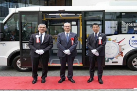 karsan-japonyaya-sagdan-direksiyonlu-elektrikli-e-jestle-cikarma-yapti-1703158961