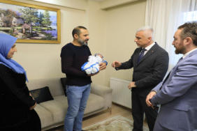 iettden-metrobus-bebegine-ziyaret-1731328481