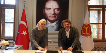 bilecikte-akilli-ulasim-donemi-basliyor-asis-elektronik-ile-protokol-imzalandi-1740495582