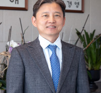 alex-kim-1742289205