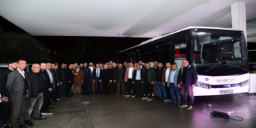 iveco-bus-ve-fsm-demirbas-otomotivin-turkiyede-pazara-sunduklari-crosswayin-antalya-lansmani-gerceklesti-1741256365
