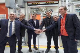 mandan-500-milyon-euroluk-yatirim-nurnbergde-batarya-uretimi-basladi-1745568168