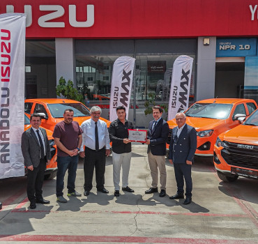 anadolu-isuzudan-adana-karayollari-bolge-mudurlugune-d-max-1747403411