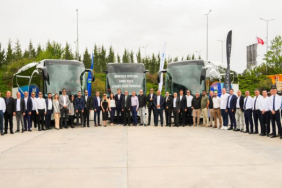 kamil-koc-100-yilina-mercedes-benz-turk-otobusleriyle-ilerliyor-1748427079