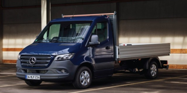 mercedes-benz-sprinter-kamyonet-olarak-yeniden-turkiyede-1763380923