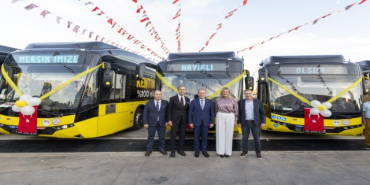 mersin-buyuksehirden-bir-ilk-daha-ulasima-elektrik-geldi-1762251174