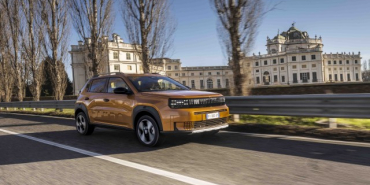 fiat-grande-panda-hybrid-turkiyede-satisa-sunuldu-1766738363