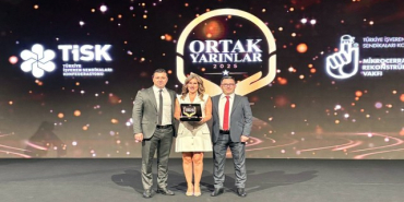otokara-ortak-yarinlar-programindan-prestijli-odul-1765441209