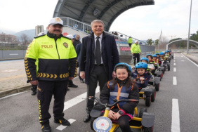 oyak-renaultdan-cocuklara-yonelik-yol-guvenligi-hamlesi-gelecek-icin-guvenli-adimlar-1768980289