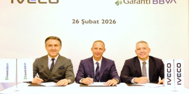 garanti-bbva-ile-iveco-turkiye-arasinda-iveco-capital-araciligiyla-ticari-arac-musterilerine-finansal-hizmetler-sunmak-uzere-stratejik-is-birligi-1772179063