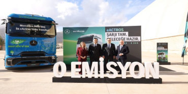 mercedes-benz-turk-ilk-mercedes-benz-eactros-600-teslimatini-medcem-cimentoya-gerceklestirdi-1770723951