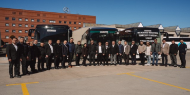 mercedes-benz-turkten-temizsoy-turizme-3-adet-mercedes-benz-tourismo-otobus-teslimati-1773240198