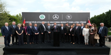 mercedes-benz-turk-cocuk-iyilik-uygulama-ve-arastirma-merkezine-hizmet-binasi-ve-konukevi-insasina-basladi-1775824293