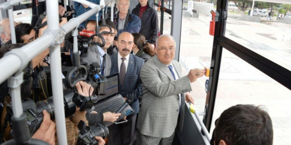 otobuslere-panik-but-ad4d0e2ea58426a5e879