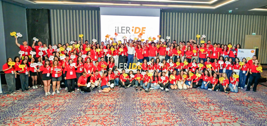 İş Dünyasına Hazırlamaya Devam Ediyor