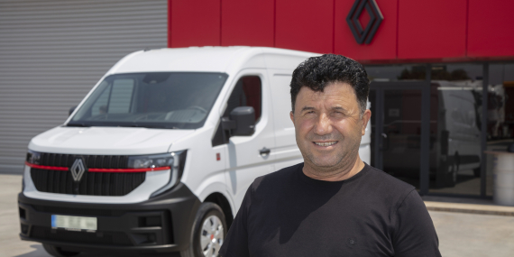 Renault Trucks Türkiye, Master Red EDITION'ın ilk teslimatını gerçekleştirdi
