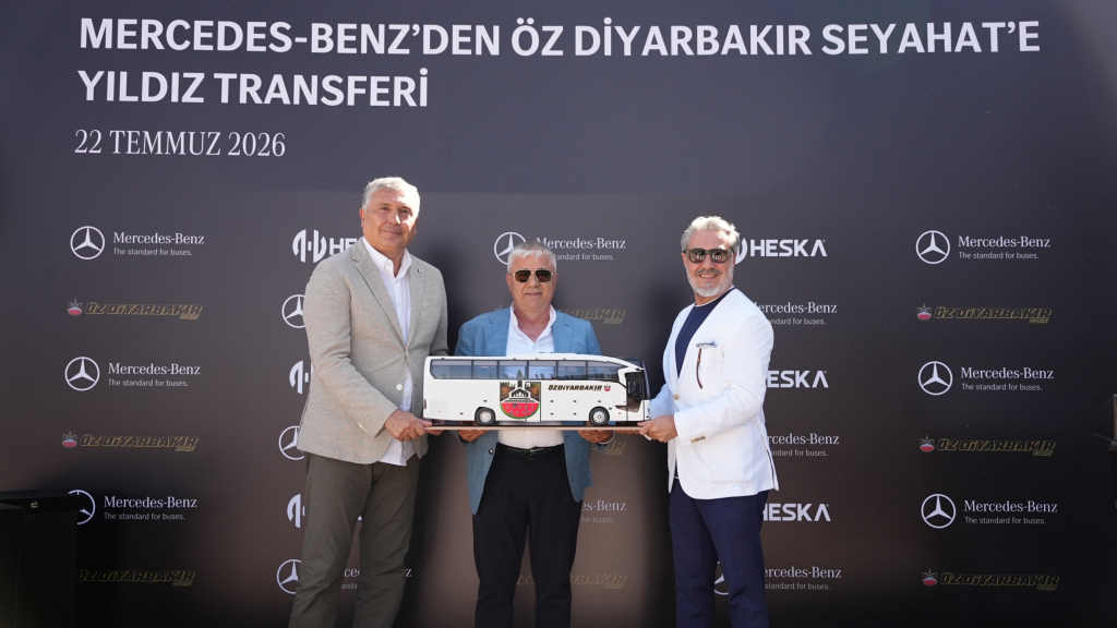 Mercedes-Benz Türk, Kayseri'de düzenlenen törenle Öz Diyarbakır Seyahat'e 10 yeni Mercedes-Benz Travego teslim etti.