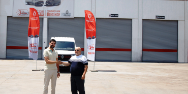 Ege Bölgesi'nin ilk Renault Trucks Master Red EDITION'ı ÖKN Lojistik filosuna katıldı