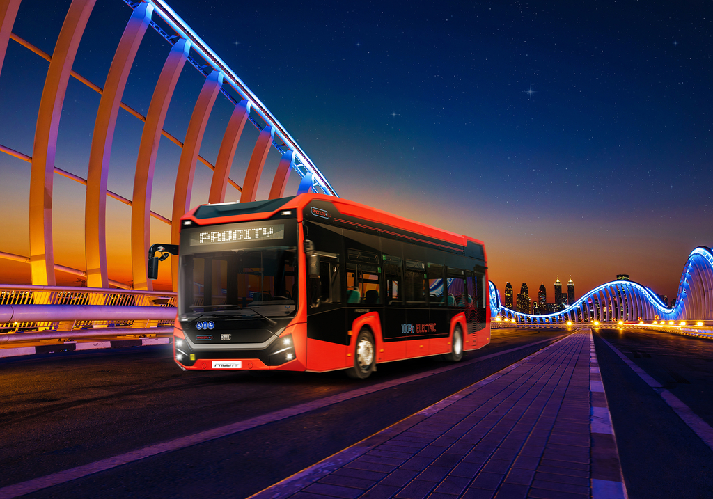 BMC’den Hannover’de Güç Gösterisi: 560 Beygirlik PRO L 1856 İlk Kez Sahneye Çıktı